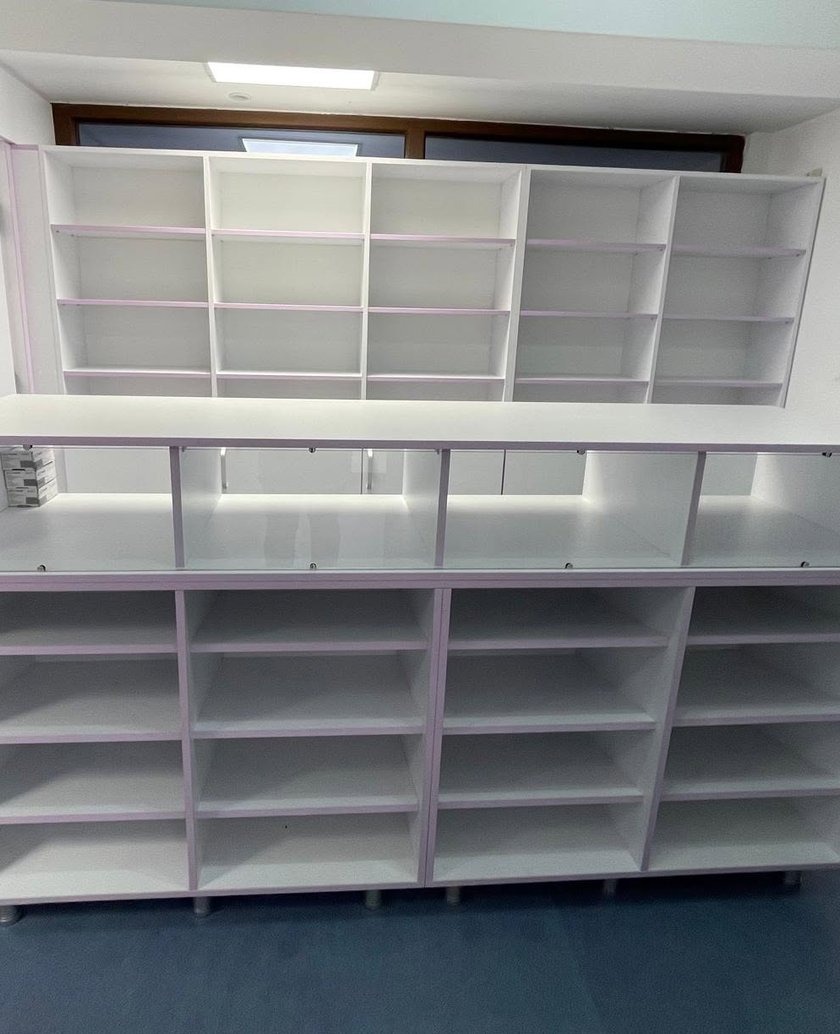 Mobilier de birou la comandă realizat de Damasc Home