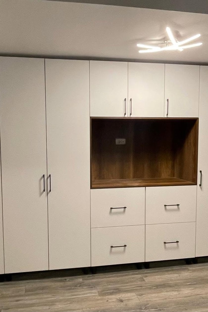 Mobilă living la comandă realizată de Damasc Home